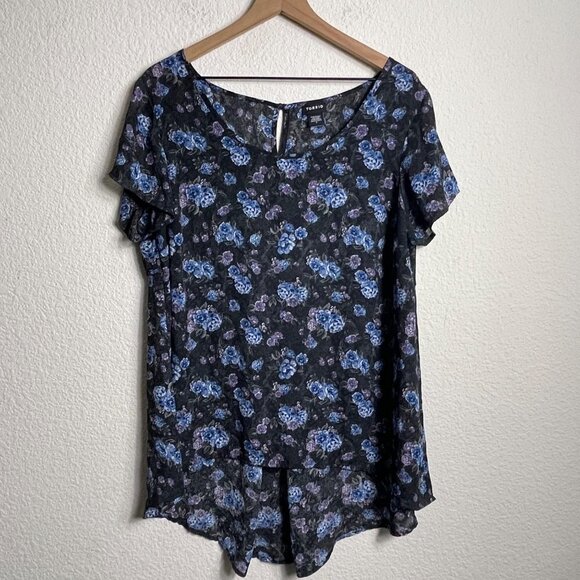 TORRID Women’s Sheer High Low Short Sleeve Floral Blouse Size 0/12 Plus Top - Picture 3 of 9